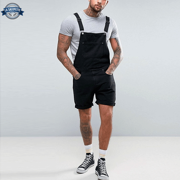 オーバーオール ショートパンツ<br>黒のジーンズで